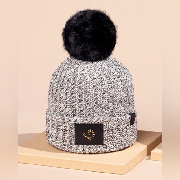 Peanuts x Love Your Melon Woodstock Gray/Black Pom Beanie - Picture 8 of 9